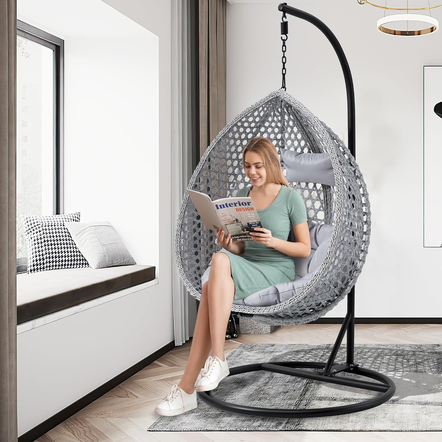 Hanging Egg Chair - Hangstoel in de vorm van een